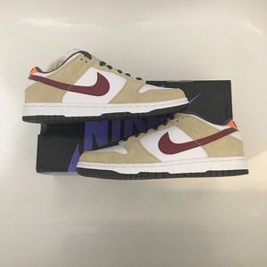 ❌SOLD❌ Nike SB Dunk Low Crimson Sz 9 RARE 🔥